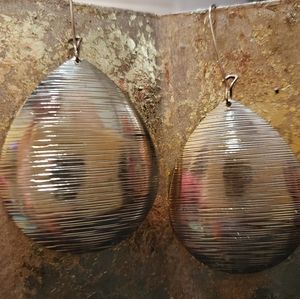 Elegant gorgeous tear drop earrings